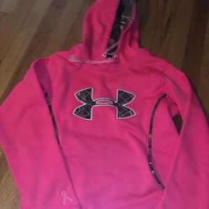 Pink camo under Armour hoodie
